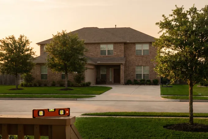 House Leveling in Houston, TX